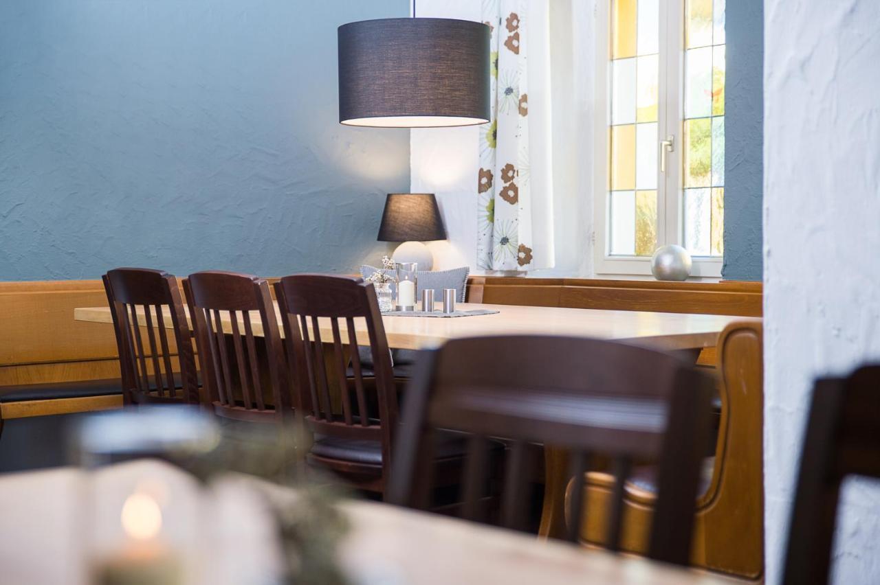 Hotel-Gasthof Neue Post Leutershausen  Extérieur photo