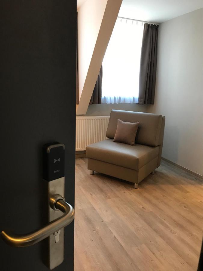 Hotel-Gasthof Neue Post Leutershausen  Extérieur photo